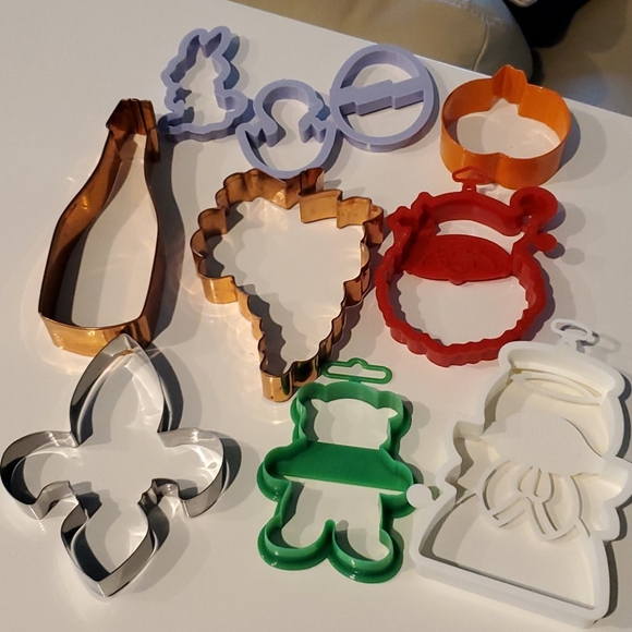 Wilton Other - Lot of 10 cookie cutters